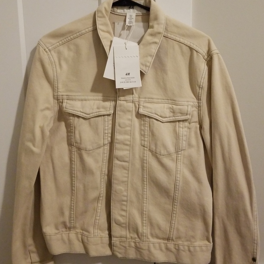 Buttoned Denim Jacket